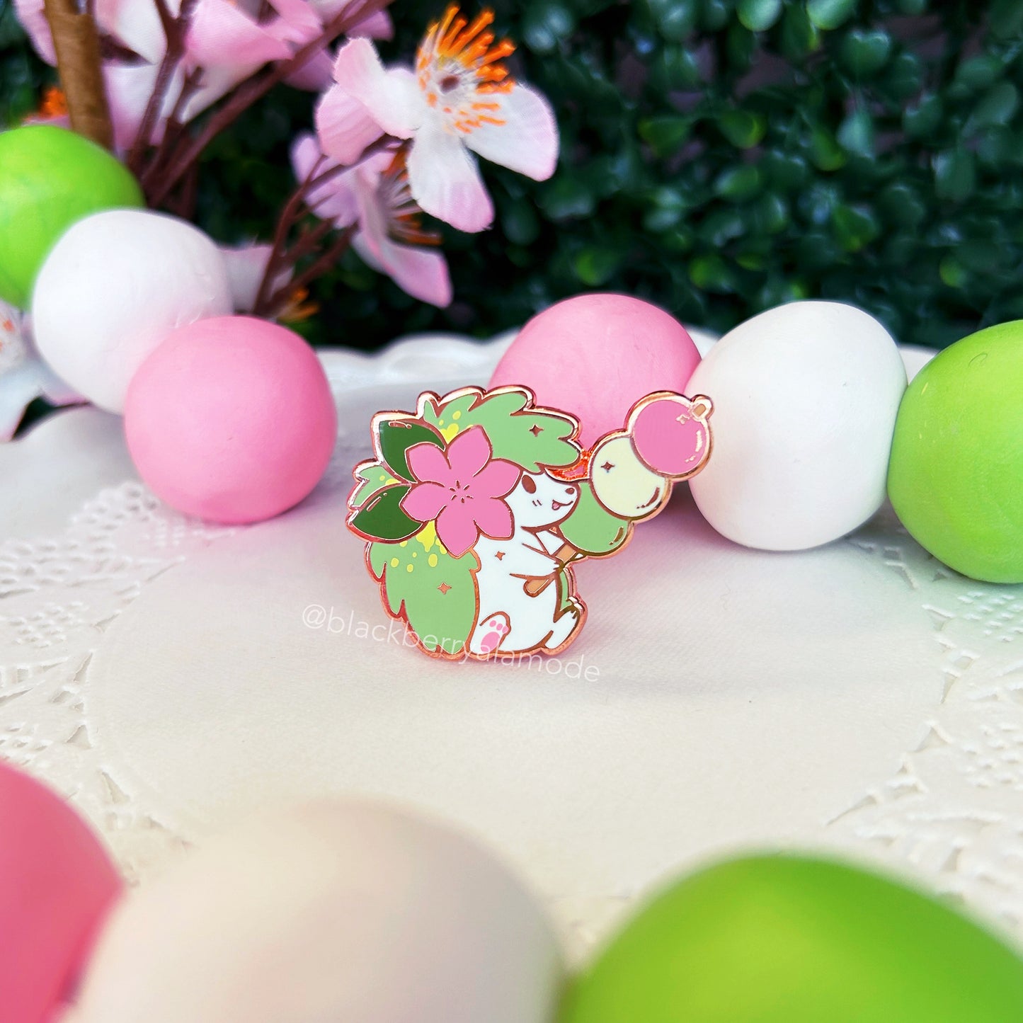 Shaymin Dango Enamel Pin
